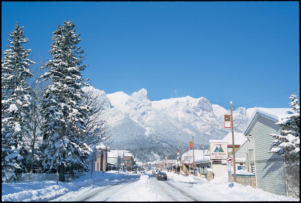 Canmore Crossing Экстерьер фото